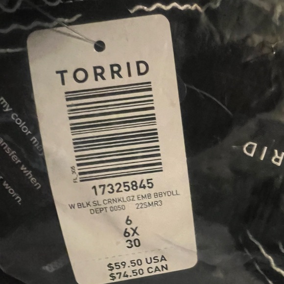 Torrid Womens NWT Black Babydoll Crinkle Gauze Embroidered Tiered Top Blouse 6x - Picture 6 of 6